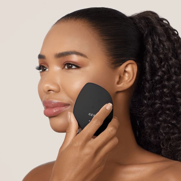 Ультразвукова маска тепло та холод GESKE Sonic Warm&Cool Mask 9в1 gray HB0097 фото