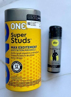 Набор ONE Super Studs 12 шт + Стимулирующая смазка pjur Superhero glide 30 мл SOS1974 фото