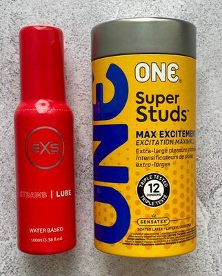 Комплект ONE Super Studs 12 шт - Лубрикант EXS Strawberry Lube 100 мл SOS2575 фото