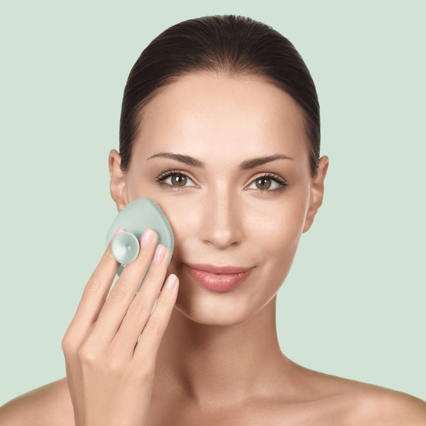 Щітка для обличчя GESKE Facial Brush 4в1 з тримачем green HB0063 фото