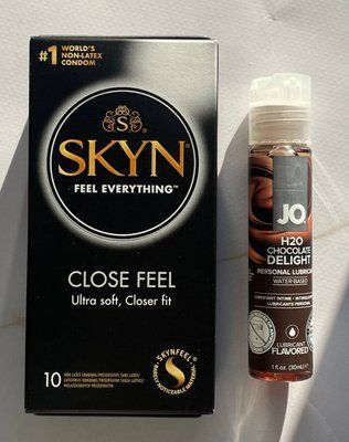 Набор SKYN Close Feel 10 шт + Смазка System JO H2O &mdash; Chocolate Delight (30 мл) SOS2126 фото