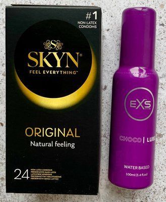 Набір SKYN Original 24 шт + EXS Choco Lube Water Based 100 мл SOS1079 фото