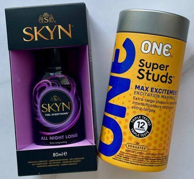Комплект ONE Super Studs 12 шт + Лубрикант на силиконовой основе SKYN ALL NIGHT LONG, 80 мл SOS1231 фото
