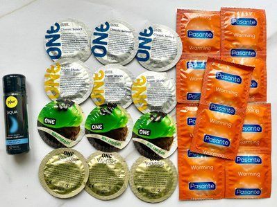 Набор 22 шт ONE Classic, Vanish, Flavor Waves , Super Studs - Pasante Warming + pjur Aqua 30 мл SOS1777 фото