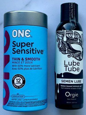 Набор ONE Super Sensitive 12 шт. - Лубрикант SEMEN LUBE intimate gel, 150 мл Orgie SOS3329 фото