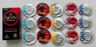 Набір 25 штук SKYN Intense Feel + ONE Super Studs, Super Sensitive, Flavor Waves, Classic SOS2281 фото