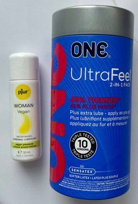 Набор ONE UltraFeel 2-in-1 Pack 10 шт + Лубрикант pjur Woman Vegan 30 мл SOS2014 фото