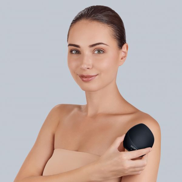 Ультразвукова щітка для тіла та інтенсивний пілінг GESKE Sonic Body Brush&Intensive Exfoliator 7в1 black HB0352 фото