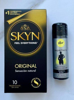 Набір Skin Original 10 шт + Стимулювальна змазка pjur Superhero glide 30 мл SOS1986 фото