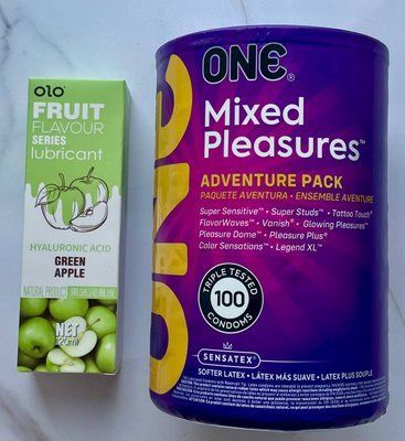Комплект ONE Mixed Pleasures (100 шт) + Гель-лубрикант яблуко 120 мл OLO SOS3688 фото