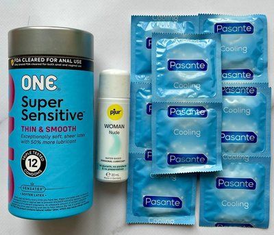 Набор 22 шт ONE Super Sensitive - Pasante Cooling + Смазка основе pjur Woman Nude 30 мл sos1487 фото