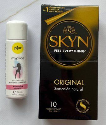 Комплект SKYN Original 10 шт + Збудлива змазка pjur my glide 30 мл SOS1389 фото