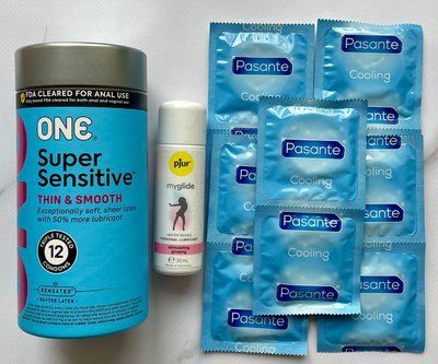 Комплект 22 шт ONE Super Sensitive - Pasante Cooling + Возбуждающая смазка pjur my glide 30 мл SOS1489 фото