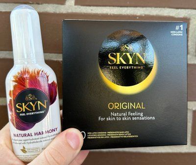 SKYN ORIGINAL &ndash; 40 шт та Лубрикант Skyn Natural Harmony &ndash; 80 мл SOS594 фото