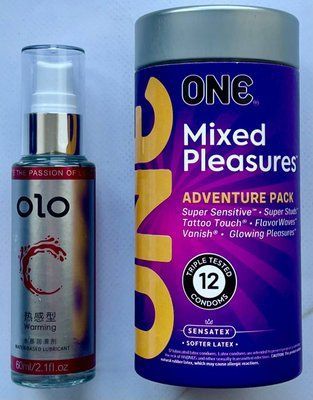 Комплект ONE Mixed Pleasures 12 шт - Лубрикант зігріваючий OLO 60 мл SOS3291 фото
