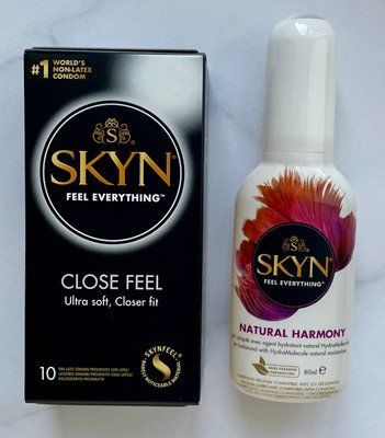 Комплект SKYN Close Feel 10 шт + Лубрикант на водній основі SKYN NATURAL HARMONY, 80 мл SOS1246 фото