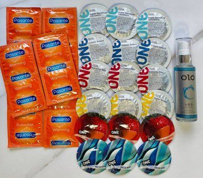 Комплект 30 шт ONE Classic, Super Sensitive, Super Studs, Extreme ribs, Flavor Waves - Pasante Warming + Лубрикант охлаждающий OLO 60 мл SOS1743 фото