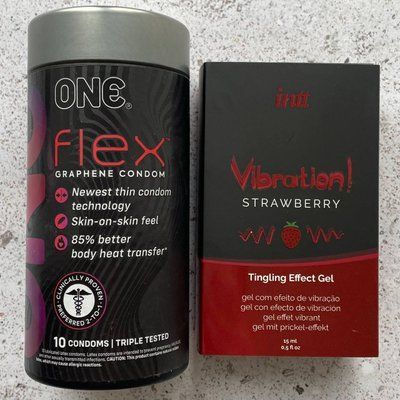 Набор 10 штук ONE Flex графеновые + Жидкий вибратор Intt Vibration Strawberry (15 мл) SOS1049 фото