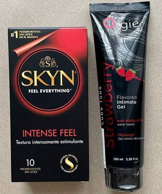 Набір SKYN Intense Feel 10 штук + Їстівний лубрикант на водній основі LUBE TUBE полуниця, 100 мл ORGIE SOS1050 фото