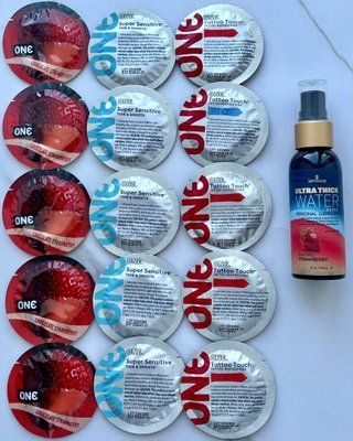 Набір 15 штук ONE Super Sensitive, Tattoo Touch, Flavor Waves + Sensuva Ultra-Thick Water-Based Strawberry (57 мл) SOS3901 фото