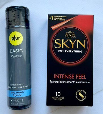 Набір SKYN Intense Feel 10 шт + Лубрикант pjur Basic waterbased 100 мл SOS2051 фото