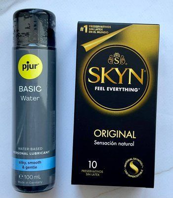 Комплект SKYN Original 10 шт + Лубрикант pjur Basic waterbased 100 мл SOS2052 фото