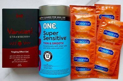 Набор 24 шт ONE Super Sensitive &ndash; Pasante Warming + Жидкий вибратор Intt Vibration Strawberry (15 мл) SOS1551 фото
