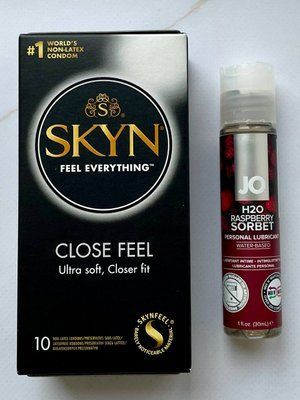 Комплект Skyn Close Feel 10 штук - Лубрикант System JO H2O &mdash; Raspberry Sorbet (30 мл) SOS2817 фото