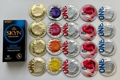 Набір 26 штук Skyn Extra Lube + ONE Color Sensations, Extreme Ribs, Vanish, Flavor Waves, Classic SOS2253 фото