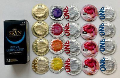 Набір 44 штук Skyn Extra Lube + ONE Color Sensations, Extreme Ribs, Vanish, Flavor Waves, Classic SOS2254 фото