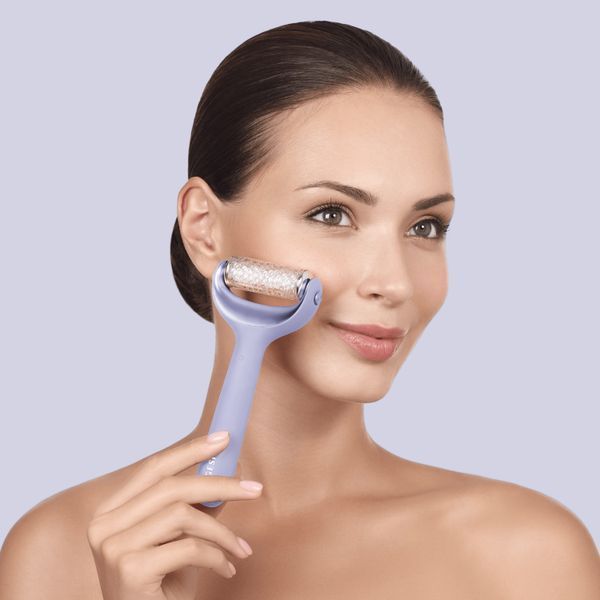 Електронний ролер для обличчя та тіла з мікроголками GESKE MicroNeedle Face&Body Roller 8в1 purple HB0200 фото