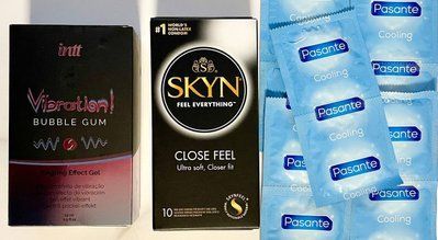 Набір 20 шт SKYN Close Feel - Pasante Cooling + Рідкий вібратор Intt Vibration Bubble Gum (15 мл) SOS1505 фото