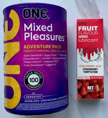 Комплект ONE Mixed Pleasures 100 шт + Гель-лубрикант полуничний 120 мл OLO SOS3659 фото