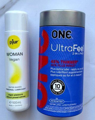 Комплект ONE UltraFeel 2-in-1 10 шт + Лубрикант pjur Woman Vegan 100 мл SOS2010 фото