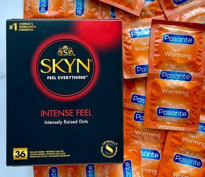 Набір Skyn Intense feel 36 шт + Pasante Warming 20 шт SOS1165 фото