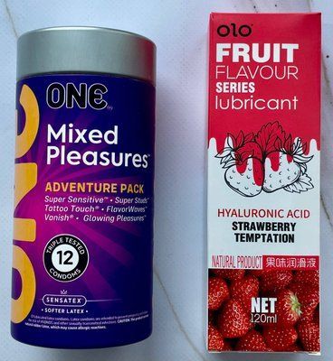 Комплект ONE Mixed Pleasures 12 шт + Гель-лубрикант полуничний 120 мл OLO SOS3662 фото
