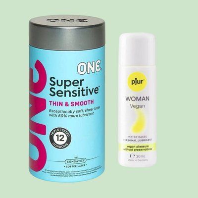 Набір ONE Super Sensitive 12 шт + pjur Woman Vegan 30 мл SOS4417 фото