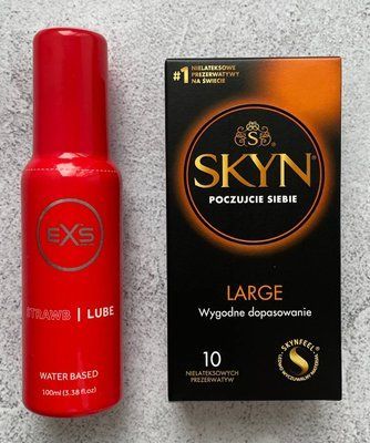 Комплект Skyn Large 10 штук - Лубрикант EXS Strawberry Lube 100 мл SOS2563 фото
