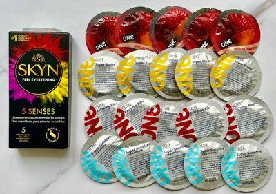 Набір 25 шт ONE Flavor Waves, Super Sensitive, Super Studs, Extreme ribs + Skyn 5 Senses SOS1712 фото