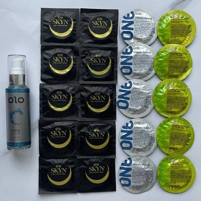 Комплект 10 шт Skyn Original - 10 шт One Classic, Glowing Pleasures - Лубрикант OLO охолоджуючий 60 мл SOS2513 фото