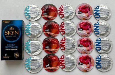Набір 30 штук Skyn Extra Lube + ONE Extreme Ribs, Super Sensitive, Flavor Waves, Classic SOS2269 фото