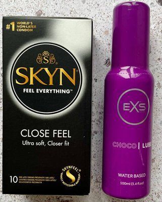 &nbsp;Набір SKYN Close Feel 10 штук + EXS Choco Lube Water Based 100 мл SOS1072 фото